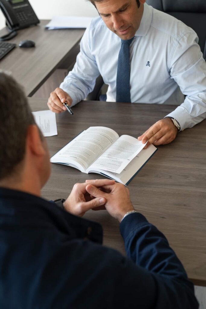 José María Perlado asesorando sobre la Sociedad Limitada Unipersonal